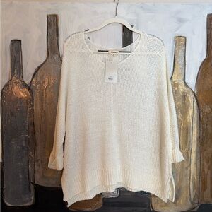 Boutique Women's Cream Sweater